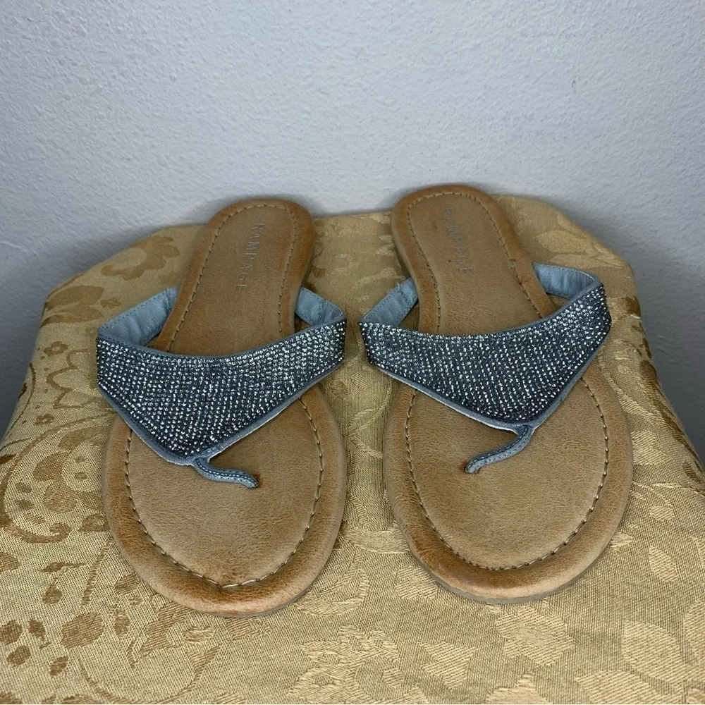 Size 6.5 Rampage Silver Studded Sandals Flats Tan Bottom Synthetic Beachy
